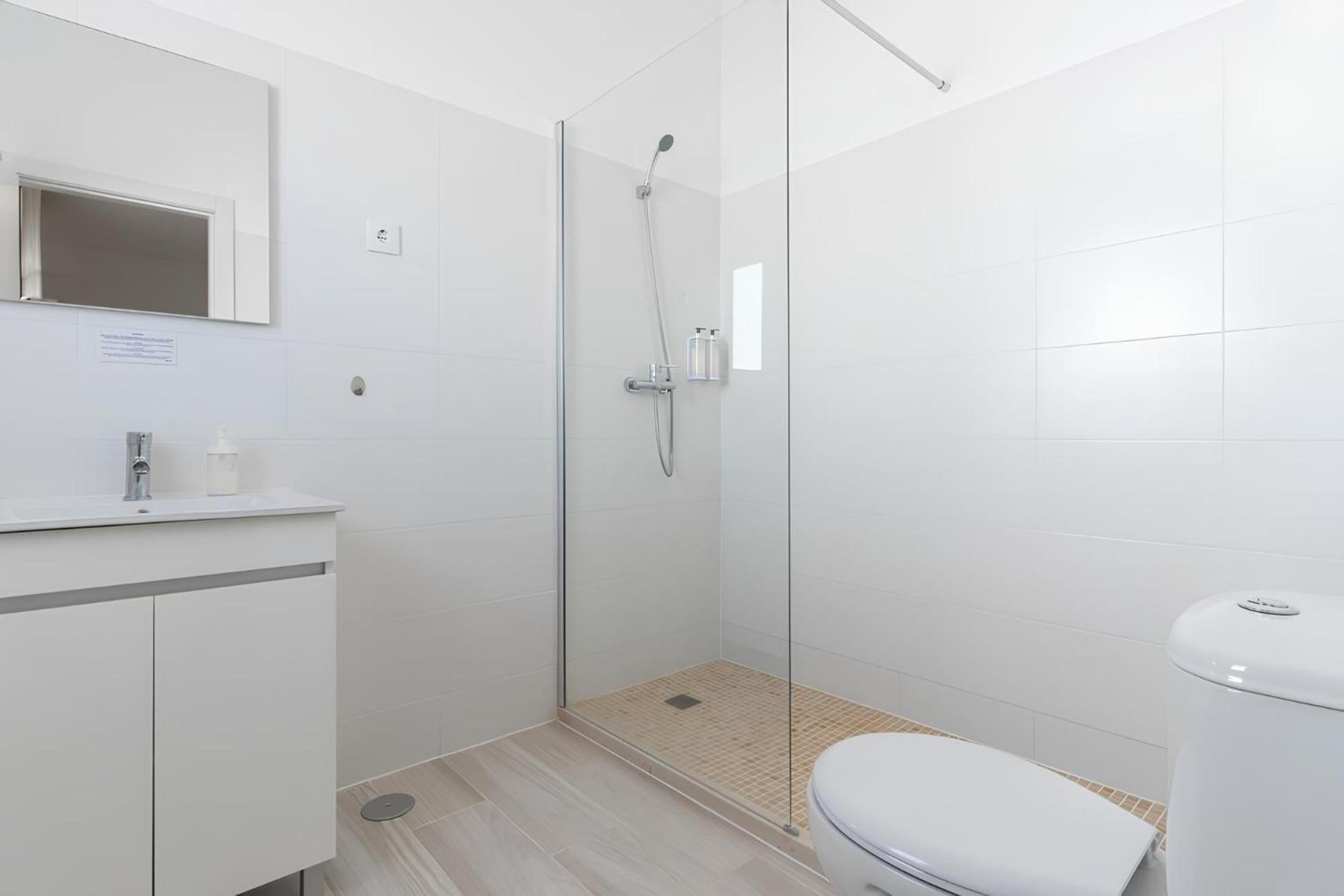 ゴレガン Galagana Charm House Bed & Breakfast エクステリア 写真